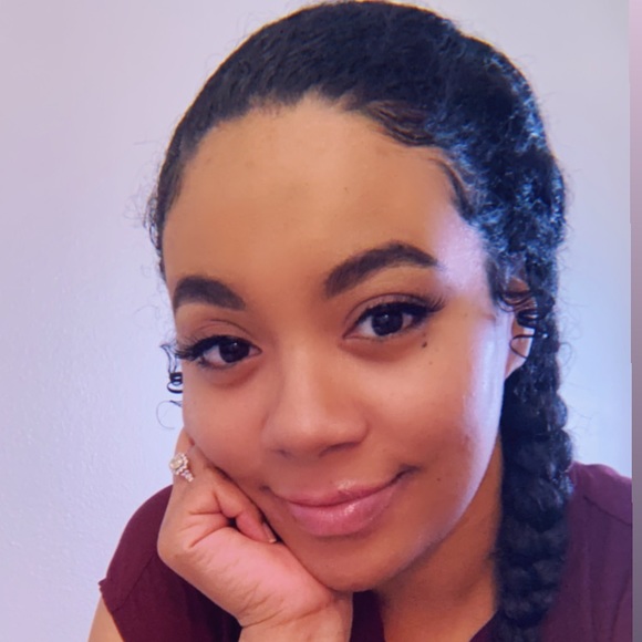 Meet your Posher, Janessa - Picture 1 of 1